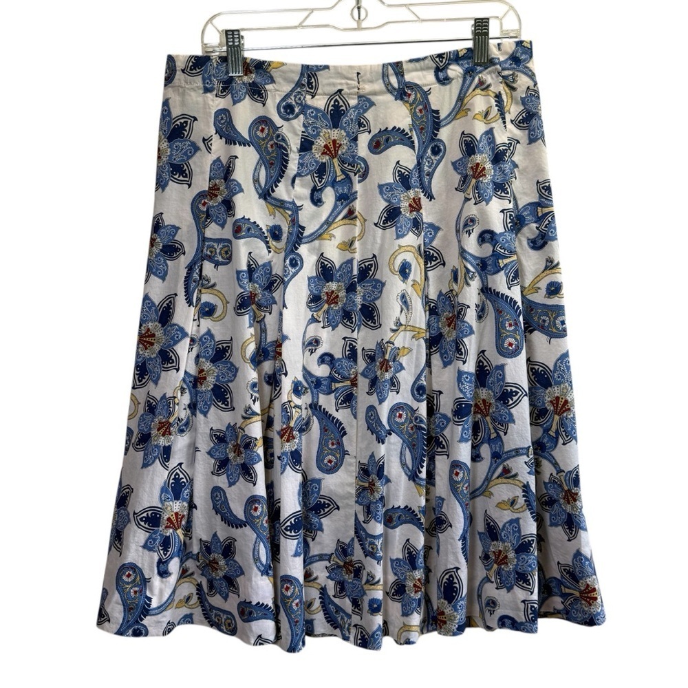 Tommy Hilfiger Pleated Floral Blue and White Skirt. Size 10